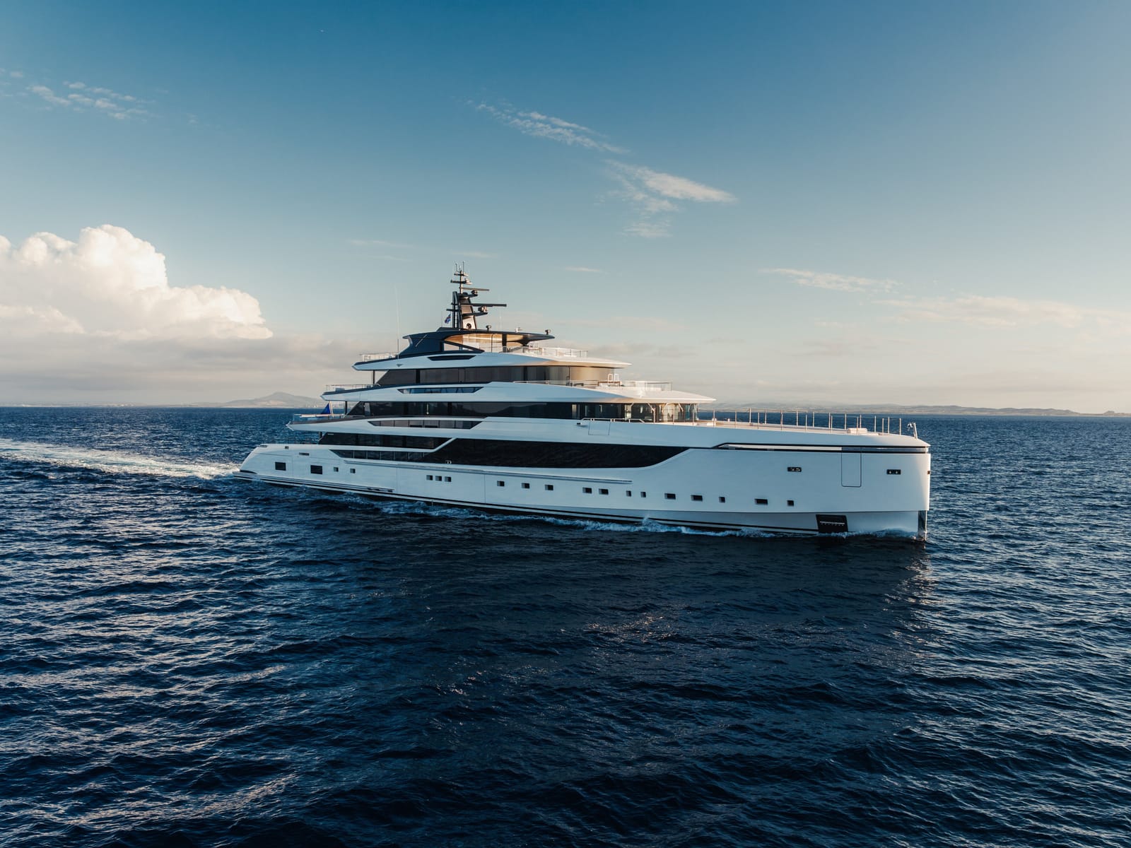 SILVER FOX, 72m Sanlorenzo 74Steel, exterior